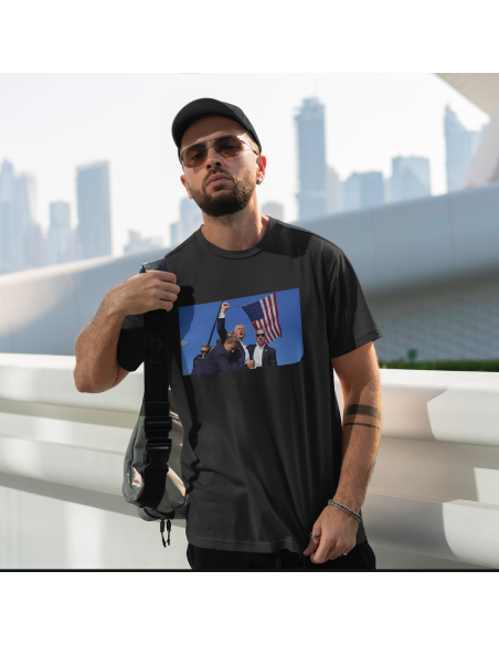 KOSZULKA MĘSKA Trump gest walki