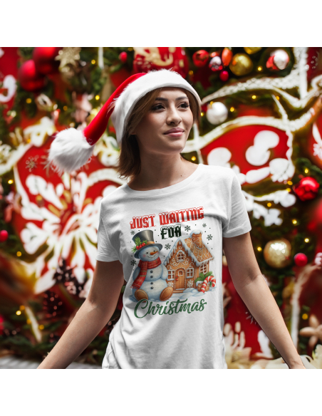KOSZULKA DAMSKA Just waiting for Christmas - Domek i bałwan