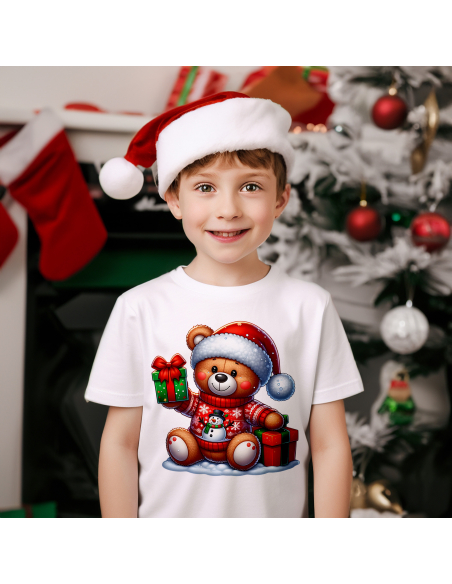 KOSZULKA DZIECIĘCA Miś w czapce mikołaja i swetrze z bałwanem