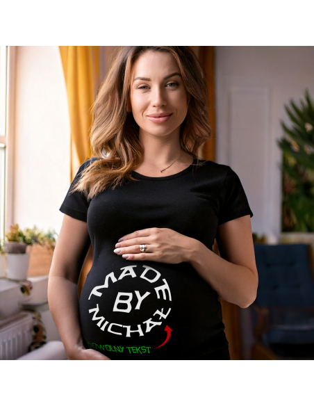 Koszulka ciążowa "Made by... + Dowolny tekst" Czarna | Wysoka jakość