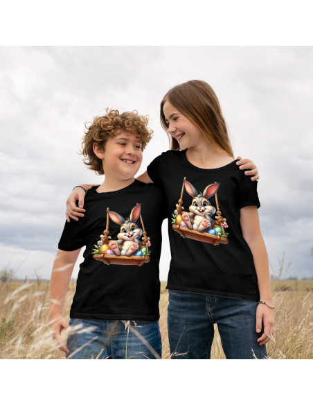 Koszulka Dziecięca "Króliczek wielkanocny na huśtawce" Czarna | 100% Bawełna